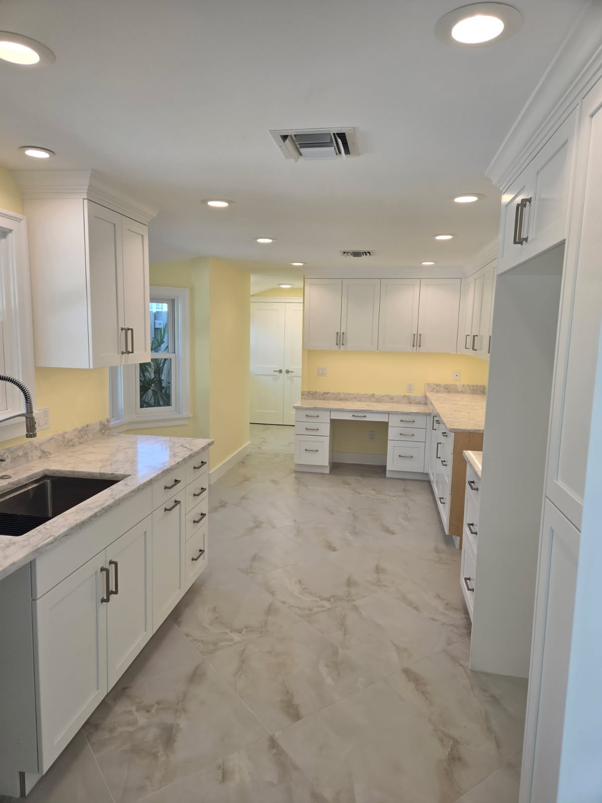 Well Laid out Kitchen